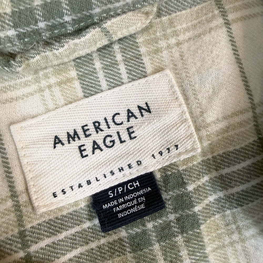 American Eagle Outfitters Plaid Flannel Shirt in Green and White - Picture 2 of 5